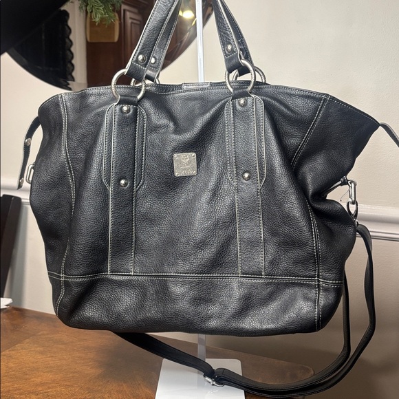 MCM- AUTHENTIC PEBBLED LEATHER EXTRA LARGE HANDBAG - Picture 3 of 15